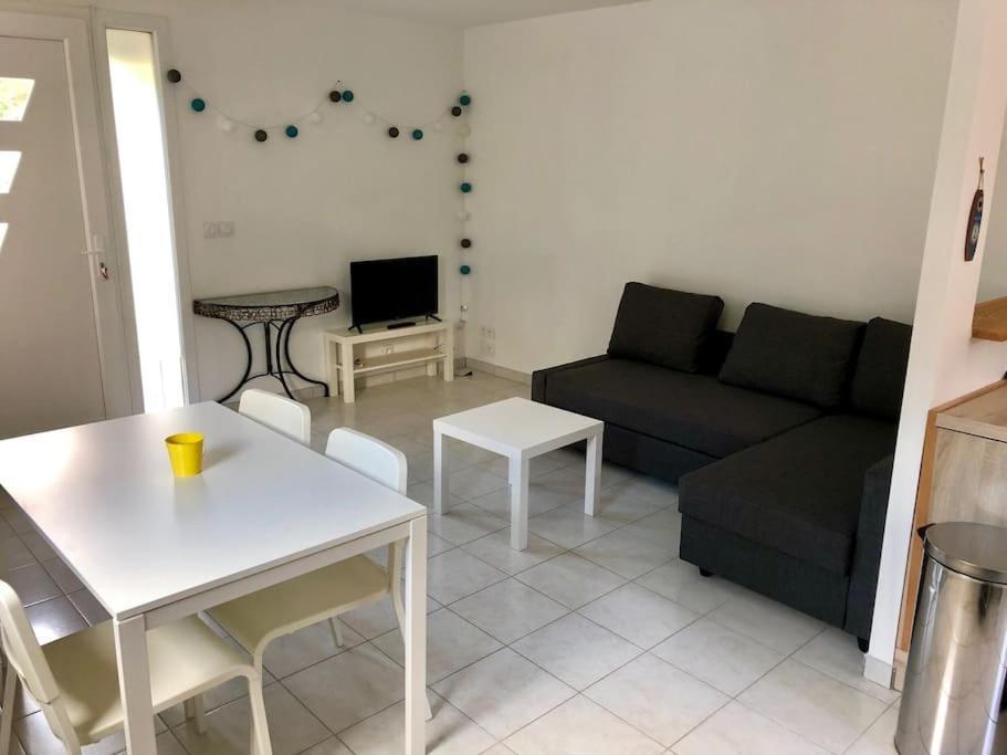 Au Calme, Maison T3 Neuf Avec Jardin A Cassy 랑통 외부 사진